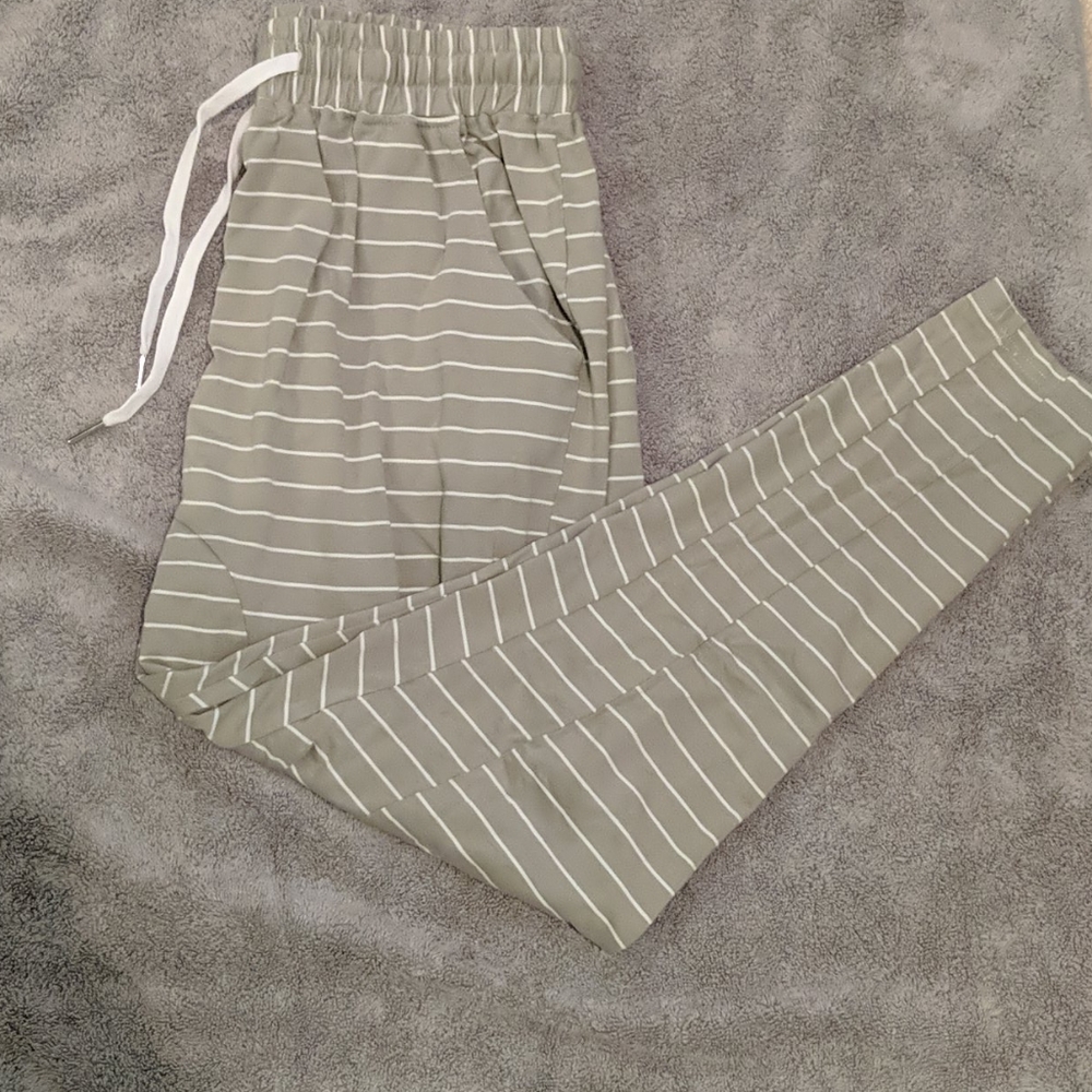 Sarah's Day Olive Drop It Like It's Crotch Pants